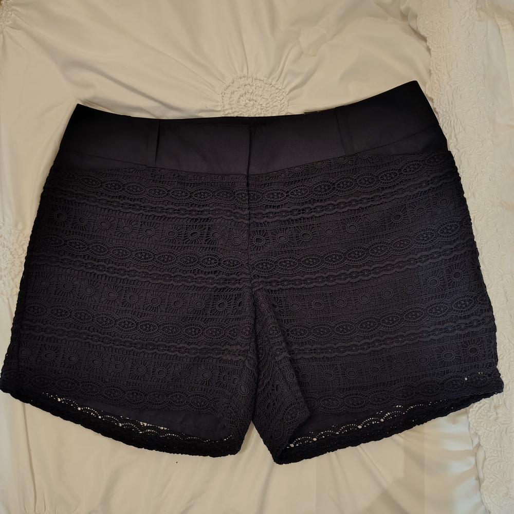 NWT The Limited Tailored Short Lace-Detail  Women's Size 8 Navy Blue Nautical